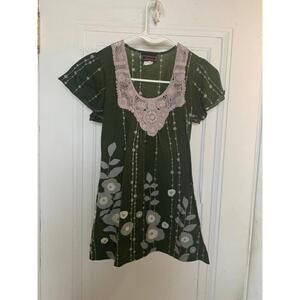 Olive/Dark Green, grey and White Floral Tee​​